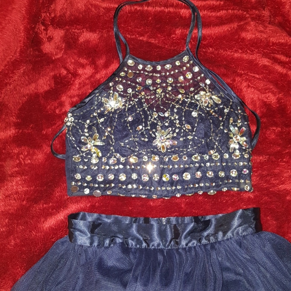 Prom Dress - Picture 2 of 3